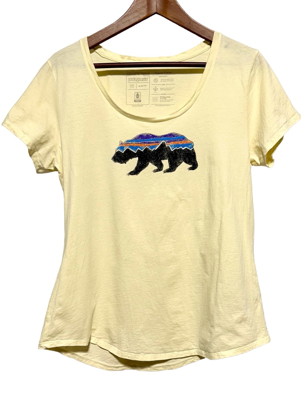 PATAGONIA Organic Cotton Bear Graphic Tee Outdoorsy Gorpcore Preppy